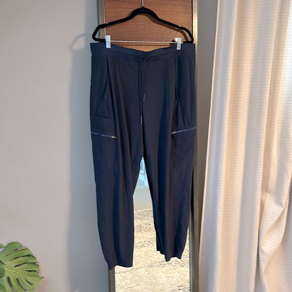 Athleta navy venture pants